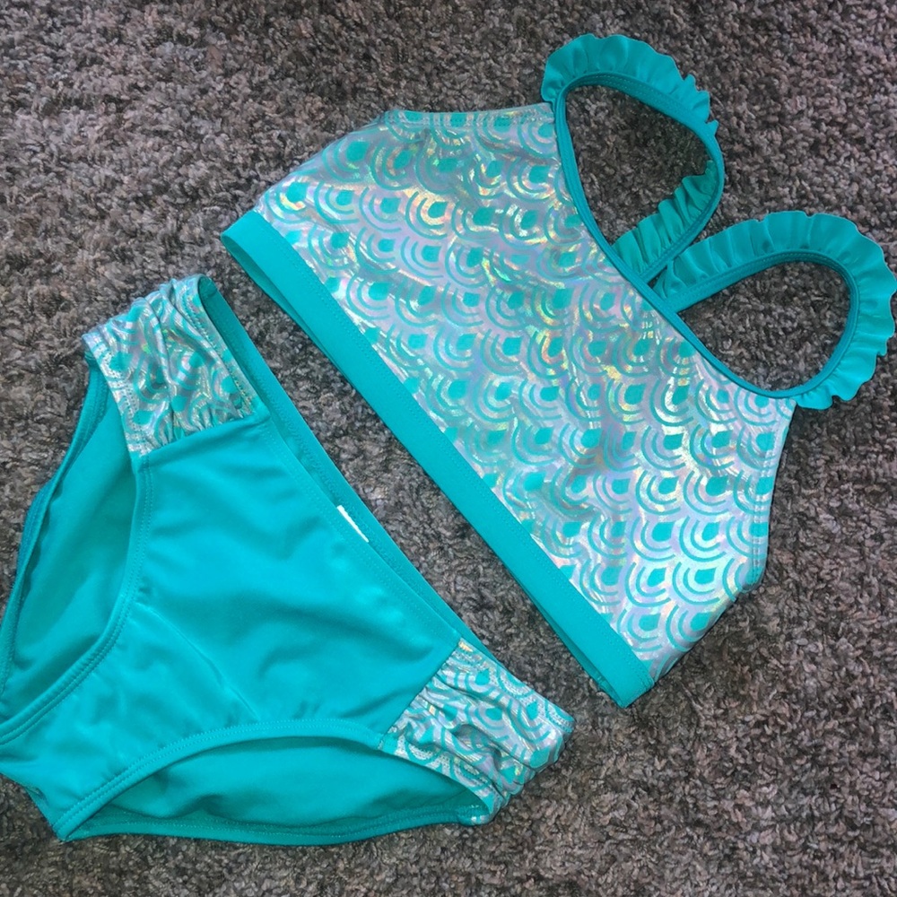 Cat & Jack girls bathing suit size large